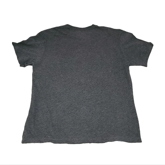 Guess Graphic Tshirt - Picture 2 of 3